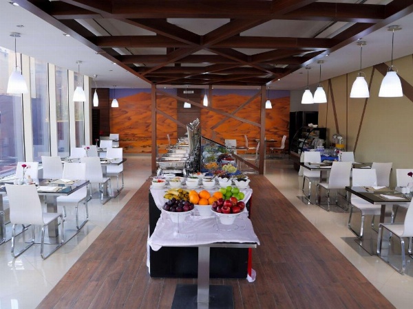 Novotel Suites Riyadh Dyar image 24