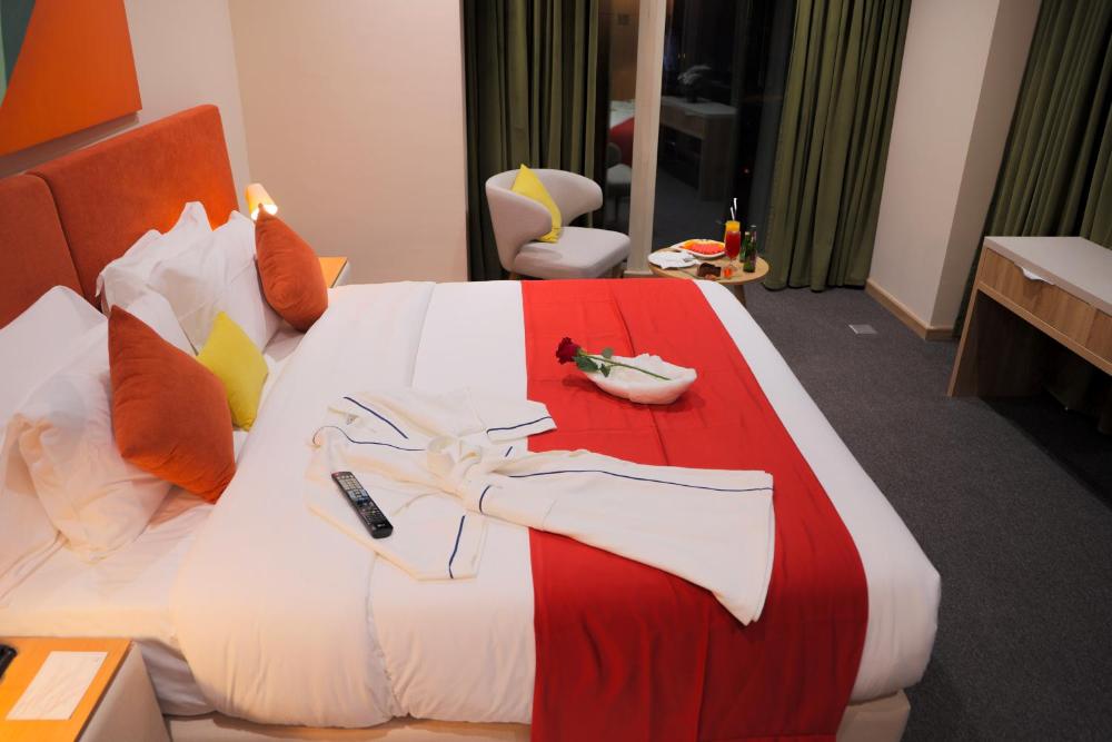 Room image 2